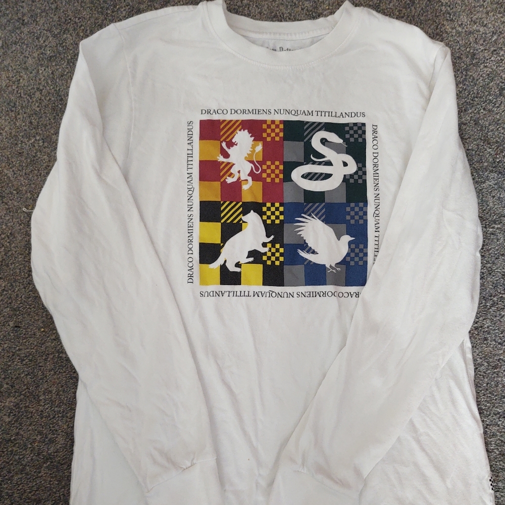 🌼 Harry Potter long sleeve shirt medium